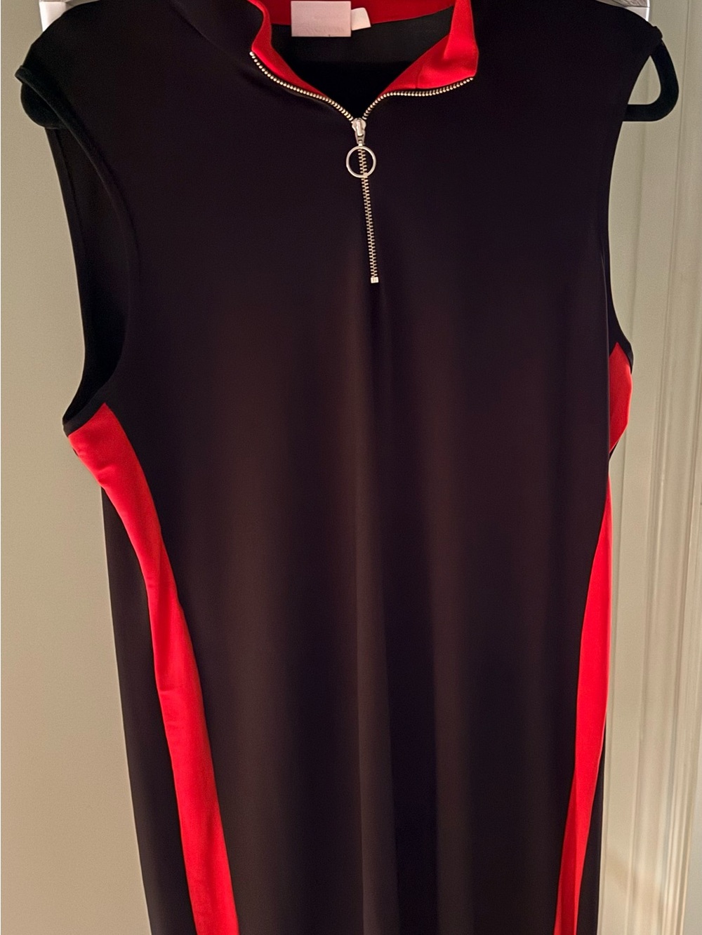 Sleeveless Black and Red Zip-Front Women's Top